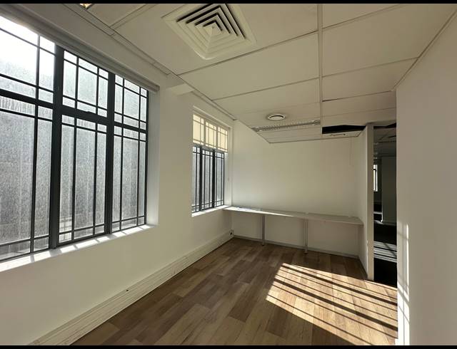 171M² OFFICE TO LET IN CAPE TOWN CITY CENTRE